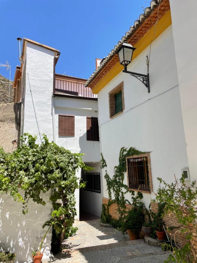 Casa Rural Los Abuelos โมนาชิล ภายนอก รูปภาพ