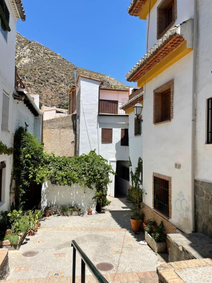 Casa Rural Los Abuelos โมนาชิล ภายนอก รูปภาพ