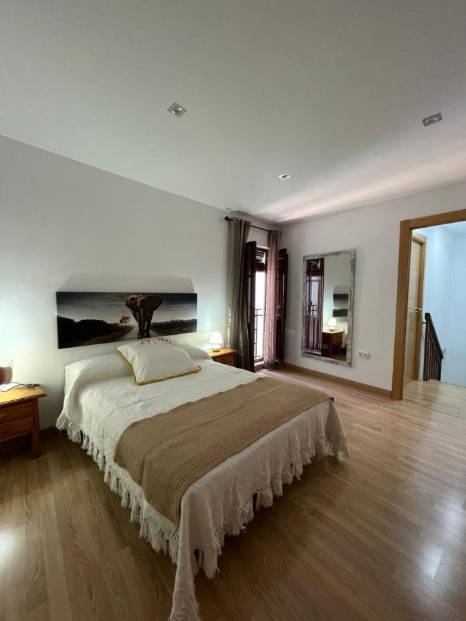 Casa Rural Los Abuelos โมนาชิล ภายนอก รูปภาพ