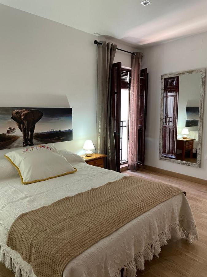 Casa Rural Los Abuelos โมนาชิล ภายนอก รูปภาพ