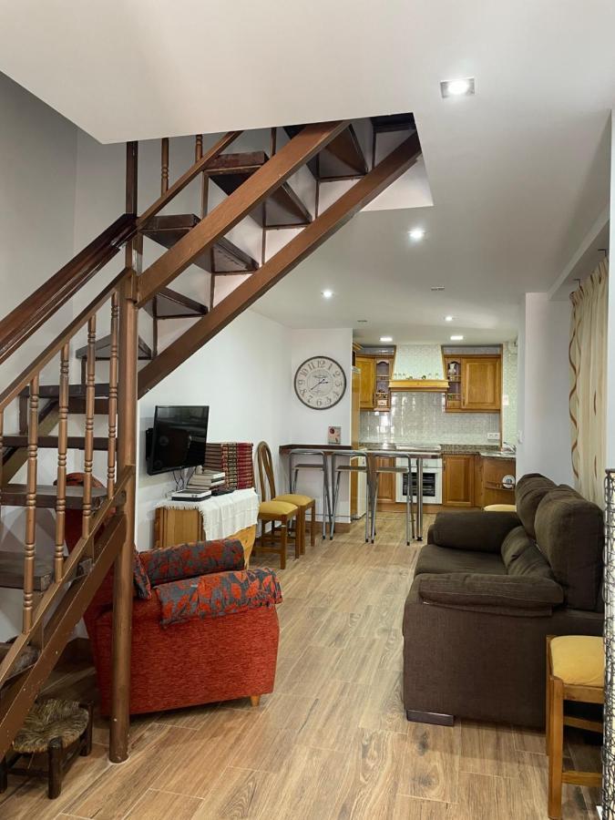 Casa Rural Los Abuelos โมนาชิล ภายนอก รูปภาพ